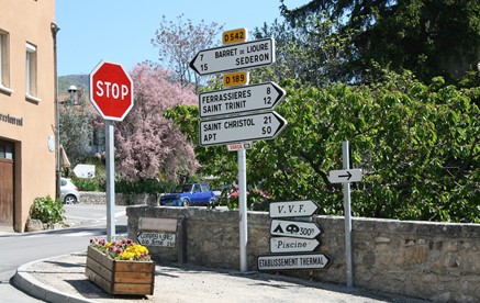 Village Montbrun-les-Bains - Directions